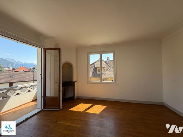 Annecy Triangle d'Or - Appartement T4 de charme avec balcons
