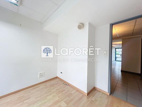 Location bureau Bressuire - 86 m² - 1 000 €/mois