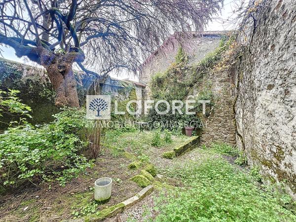 Location bureau Bressuire - 86 m² - 1 000 €/mois