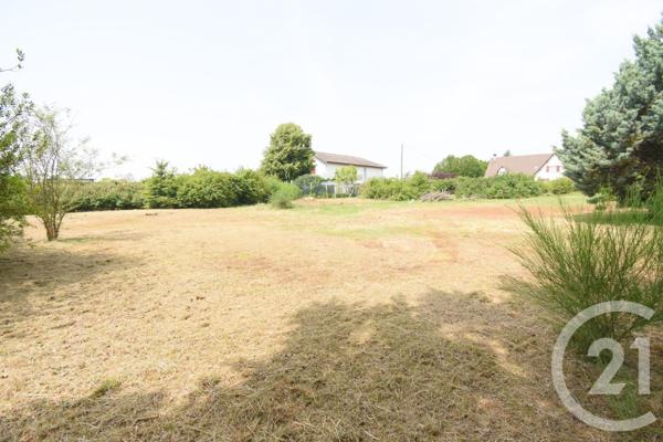 Terrain à vendre  2351 m2 VENDAT - 03