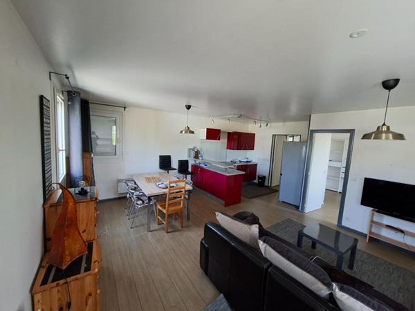 Appartement Grand Couronne 2 pièce(s) 53 m2 avec local commercial