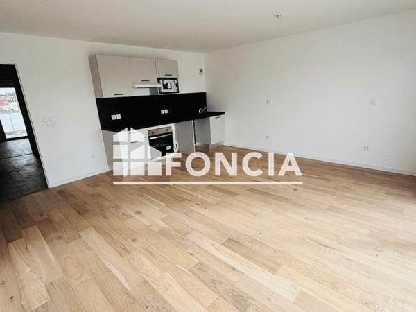 Location Appartement 3 pièces 64.66 m² - AVENUE DE BOLLAERT Lens 62300