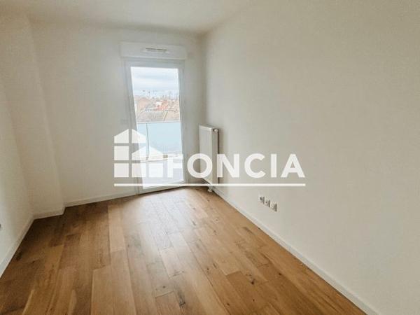 Location Appartement 3 pièces 64.66 m² - AVENUE DE BOLLAERT Lens 62300