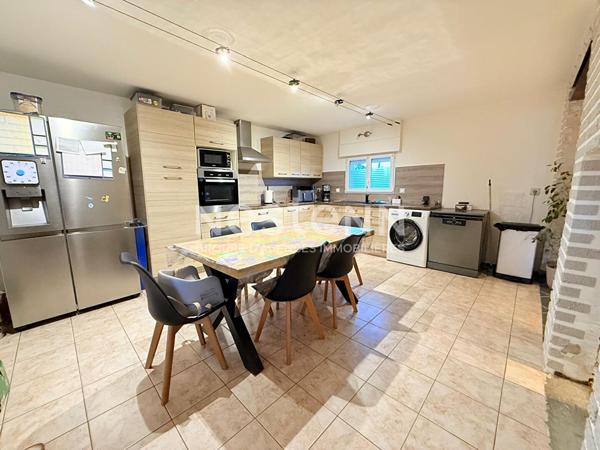 A vendre - Maison familiale - 5 pièces - 122m² - 10 minutes de Doué- D6009