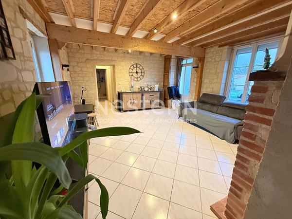 A vendre - Maison familiale - 5 pièces - 122m² - 10 minutes de Doué- D6009