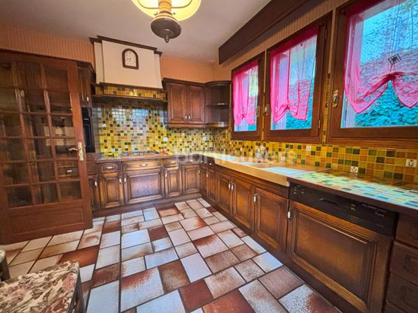 Vente Maison147 m² - 9 Pièces - RODEZ (12000)