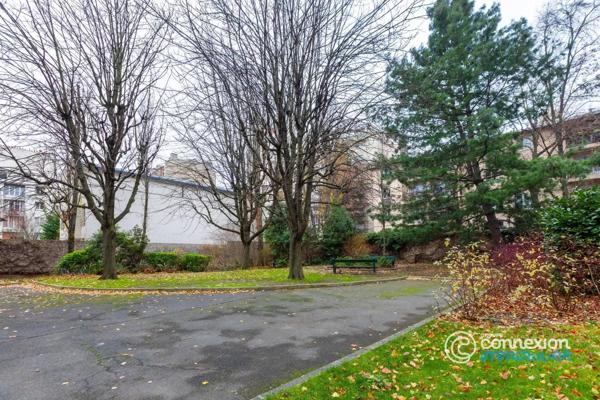 APPARTEMENT ETAGE ELEVE - LUMINEUX - BALCON - DPE D