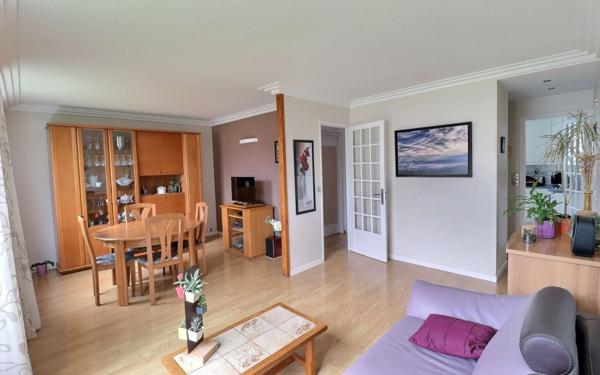 Appartement à vendre    4 pièces • 72 m2 Viroflay