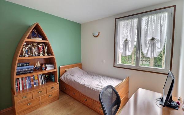 Appartement à vendre    4 pièces • 72 m2 Viroflay