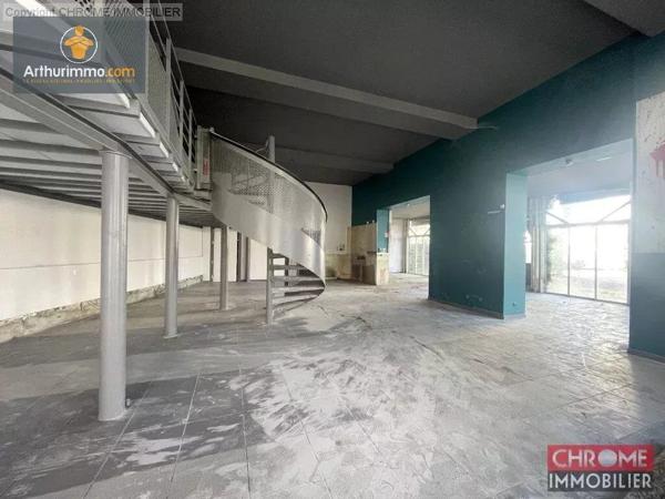 Location Local commercial 1 pièces 180 m2 à Marmande