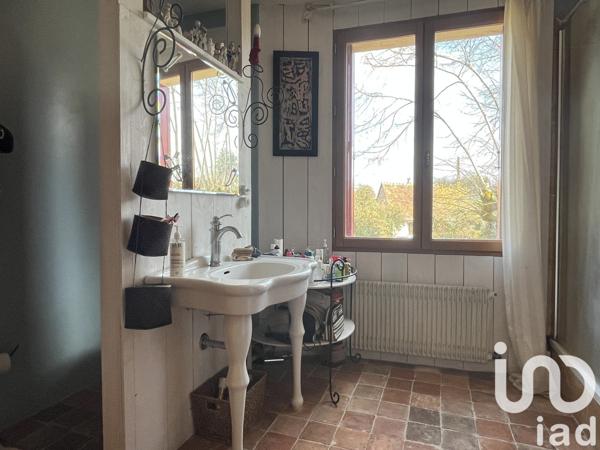 Maison 5 pièces de 218 m² à Lussault-sur-Loire (37400)