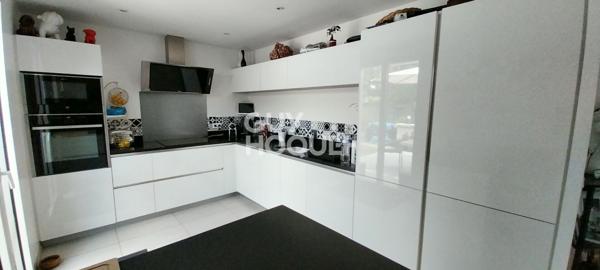 EPONE- Maison 6 pièces, 3 chambres, 110 m2