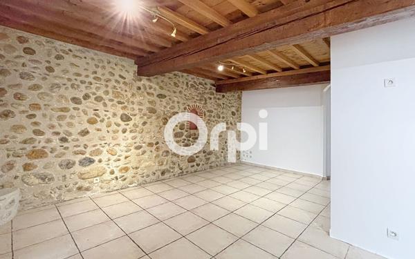 Appartement à louer    3 pièces •  Le Soler