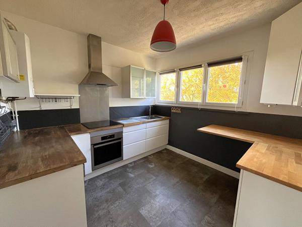 Saint Herblain : Appartement 3 chambres, 2 caves, parking