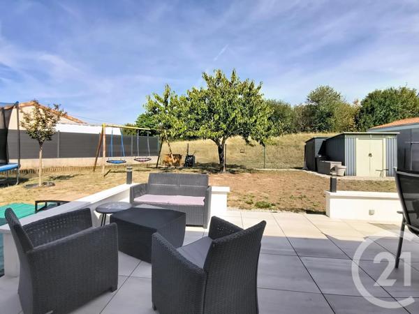 Maison à vendre  6 pièces - 132,02 m 2   POITIERS  - 86
