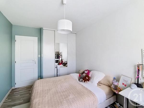 Maison à vendre  6 pièces - 132,02 m 2   POITIERS  - 86