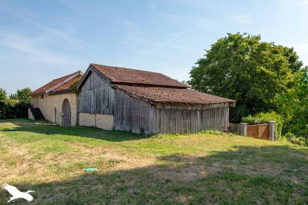Maison à vendre 434 889 € Saint-Pierre-de-Chignac 8 p 277 m² DPE B