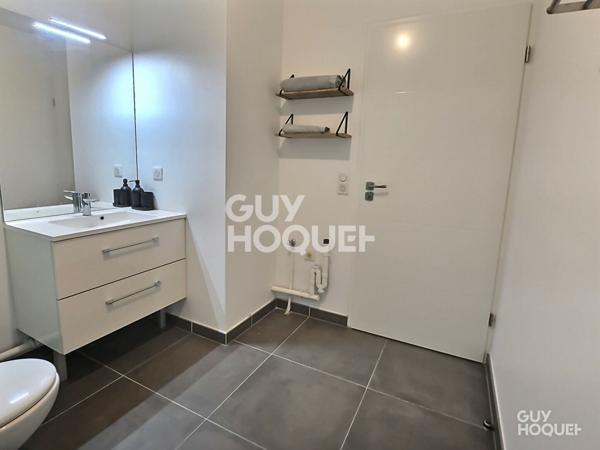 2 PIÈCES DE STANDING + TERRASSE + PARKING