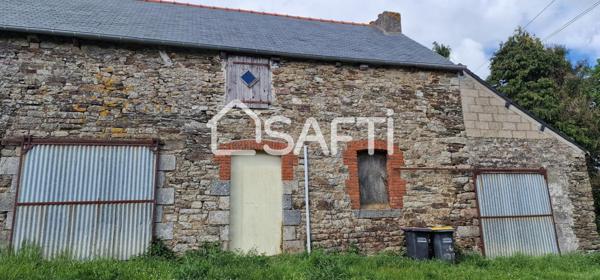 Corps de ferme à rénover sans vis à vis.