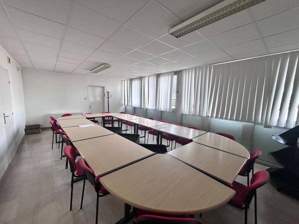 BOURG EN BRESSE - BUREAUX - CENORD - 100 m2 à louer en RDC