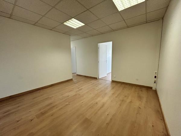 Chalon sur Saône Nord - Bureaux 97 m² à louer