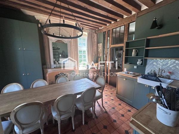 Manoir de 430 m2 avec deux annexes prestigieuses