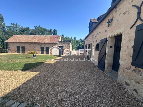 Manoir de 430 m2 avec deux annexes prestigieuses