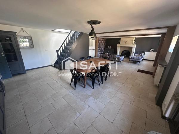 Manoir de 430 m2 avec deux annexes prestigieuses