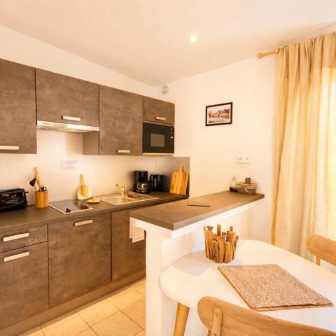 Un domaine de vacances entre mer et maquis à Bonifacio