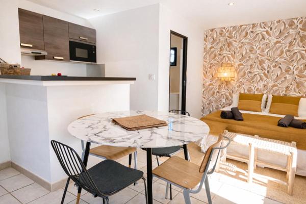 Un domaine de vacances entre mer et maquis à Bonifacio