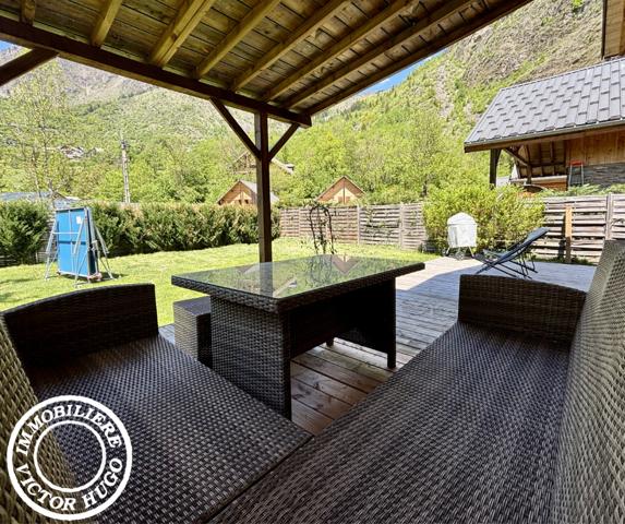 Chalet d’exception 5 pièces – 130 m² – Spa extérieur – Vénosc / Les Deux Alpes