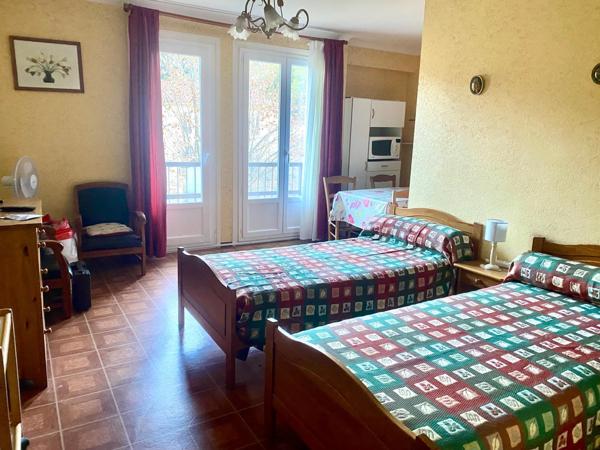 Studio proche des Thermes avec parking