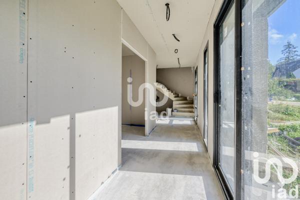 Immeuble à vendre 283 m² Gouvernes