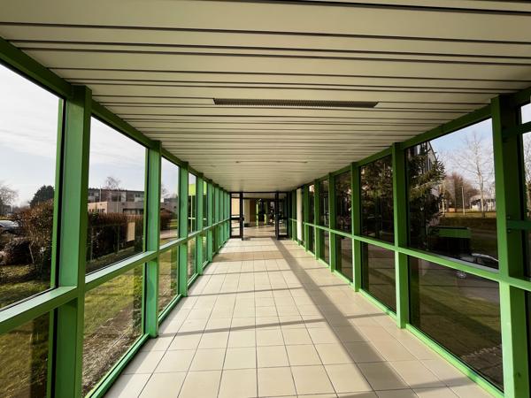 Bureaux à vendre à MONT SAINT AIGNAN 76130