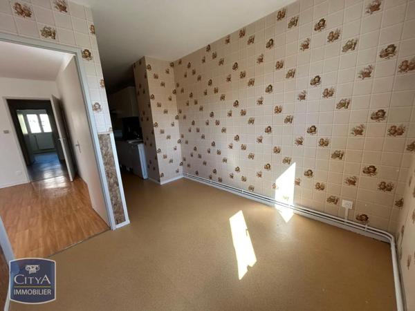 Appartement à louer 3 pièces 73m² Belfort (90000)