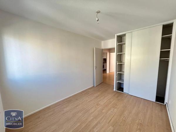 Appartement à louer 3 pièces 73m² Belfort (90000)