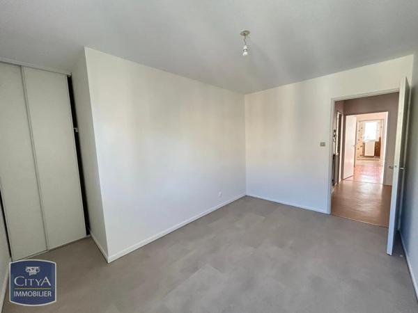 Appartement à louer 3 pièces 73m² Belfort (90000)
