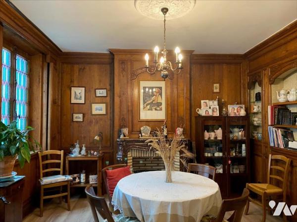 Centre Ville Maison avec 4 chambres offrant de beaux volumes