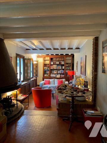 Centre Ville Maison avec 4 chambres offrant de beaux volumes