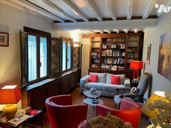 Centre Ville Maison avec 4 chambres offrant de beaux volumes