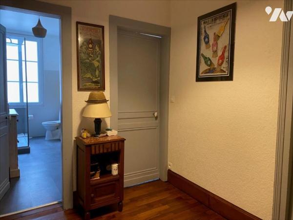 Centre Ville Maison avec 4 chambres offrant de beaux volumes