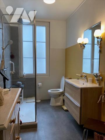 Centre Ville Maison avec 4 chambres offrant de beaux volumes