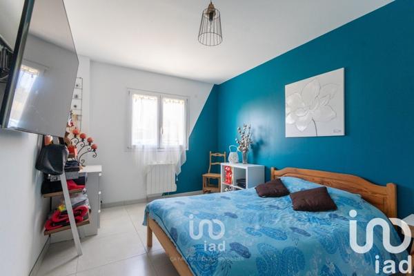 Maison 6 pièces de 115 m² à Longnes (78980)