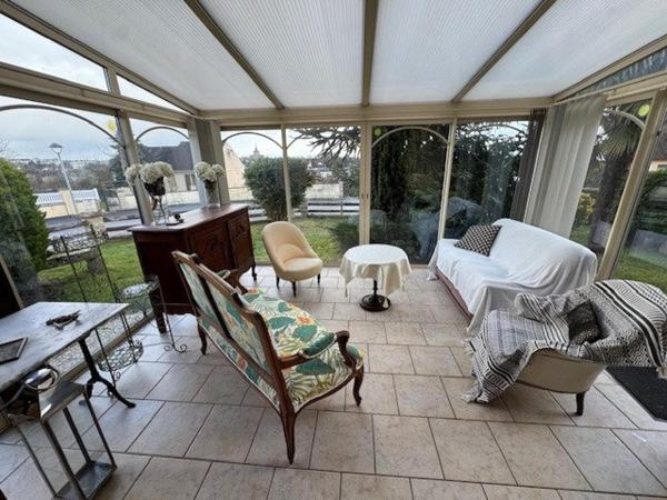 Maison à FRESNAY-SUR-SARTHE, 72130 - 7 pièces 145m²