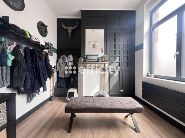 Maison 10 pièces - 247 m²