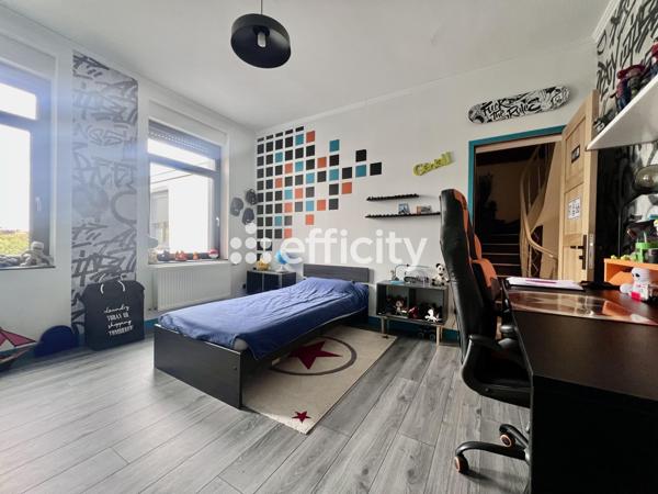 Maison 10 pièces - 247 m²