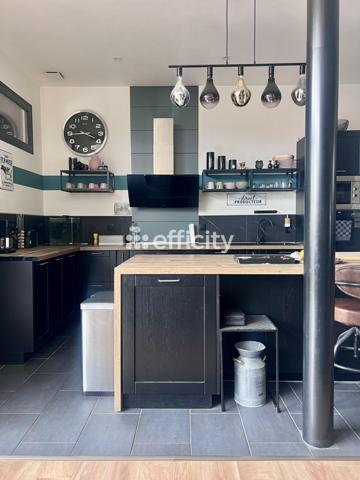 Maison 10 pièces - 247 m²