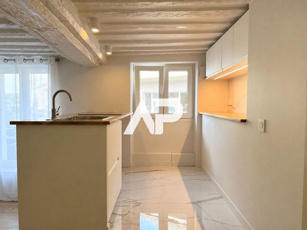 Appartement Studio à Montmorency 145 000 € **  - Référence  1675