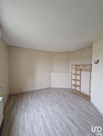 Maison 2 pièces de 73 m² à Denain (59220)