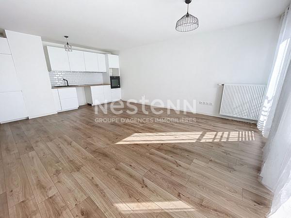 A vendre Appartement récent de 4 pièces de 80 m2 - Quartier gare Plaisir-Grignon
